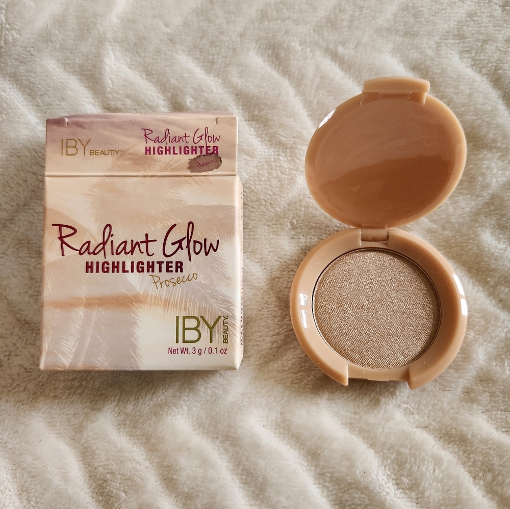 NWT IBY Beauty Highlighter